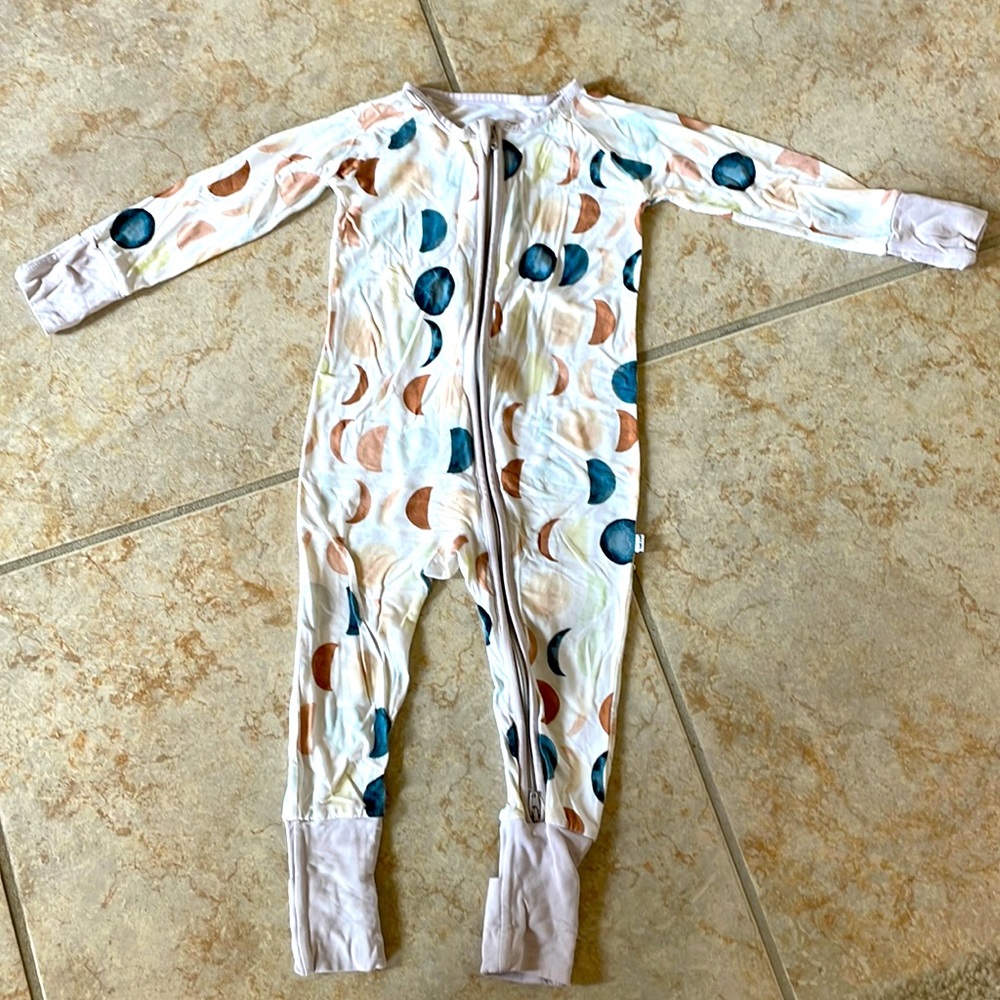 Little Sleepies 6-12 month Zippy